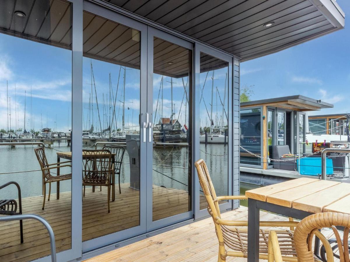 ホテル Luxury Houseboat In Volendam Marina エクステリア 写真
