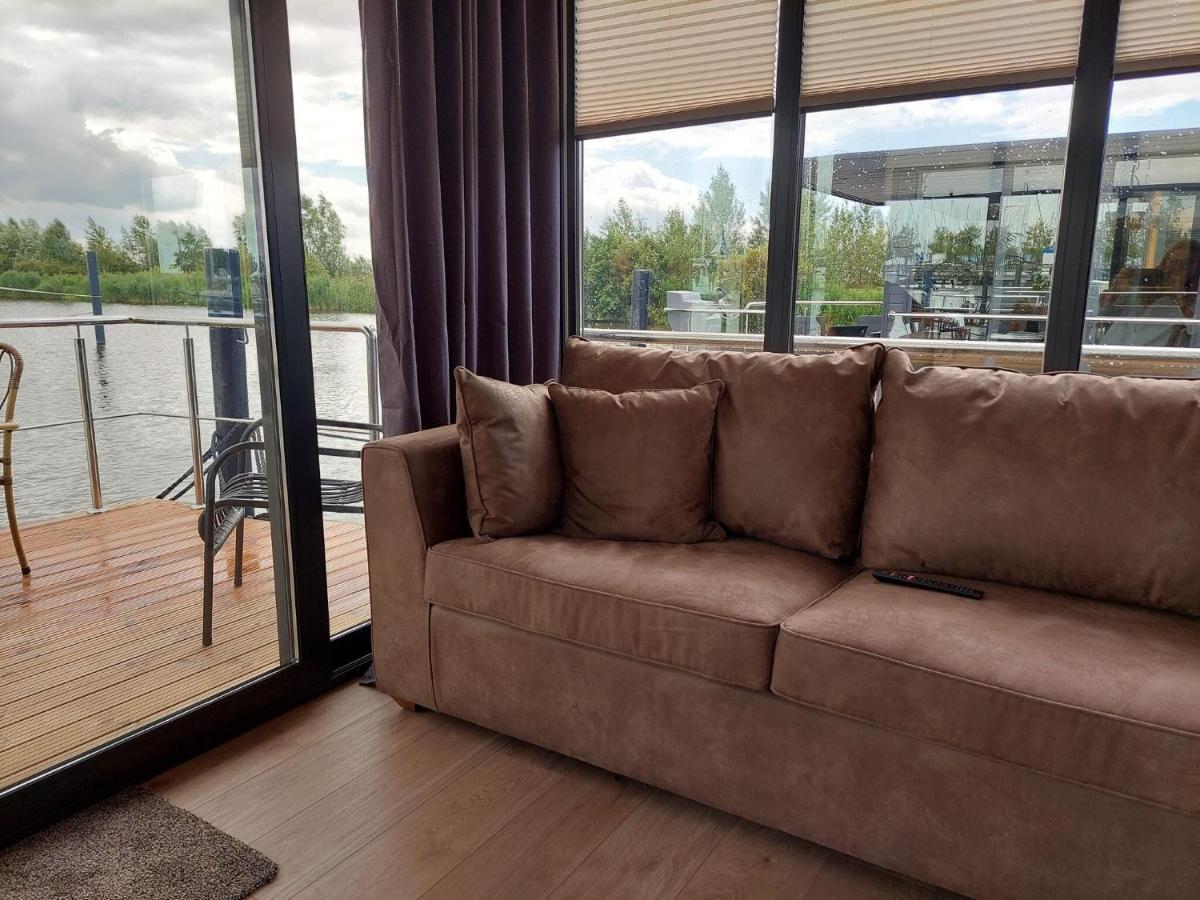 ホテル Luxury Houseboat In Volendam Marina エクステリア 写真